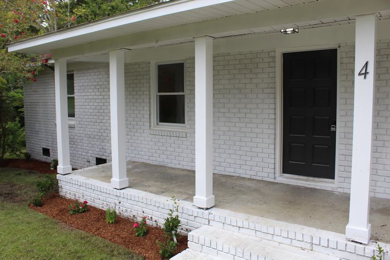 4 Azalea Ct, Goose Creek, SC 29445