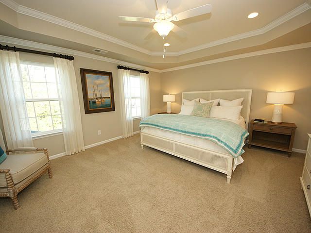 466 Coopers Hawk Dr, Summerville, SC 29483