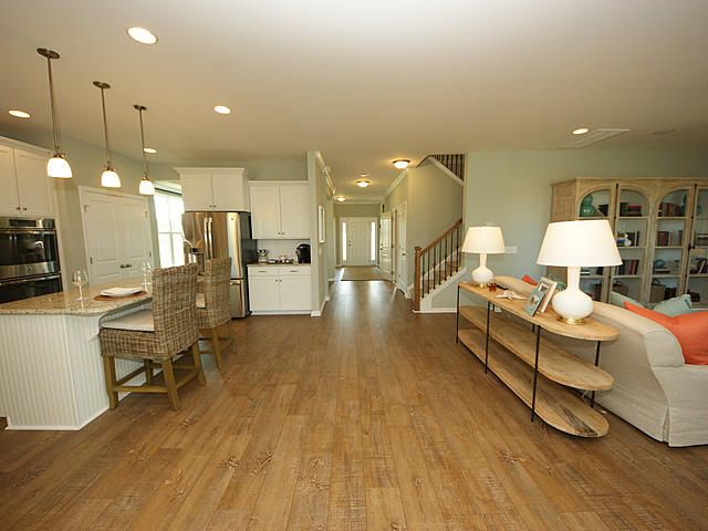 466 Coopers Hawk Dr, Summerville, SC 29483