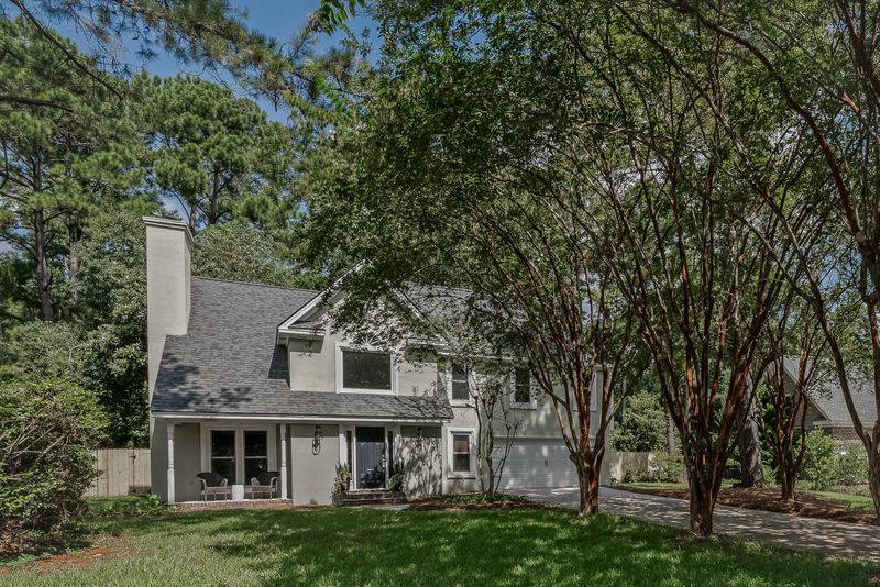 1183 Moss Bluff, Mount Pleasant, SC 29464