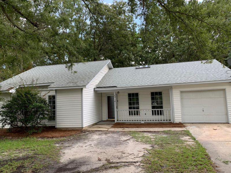 8210 Continental Ct, North Charleston, SC 29420