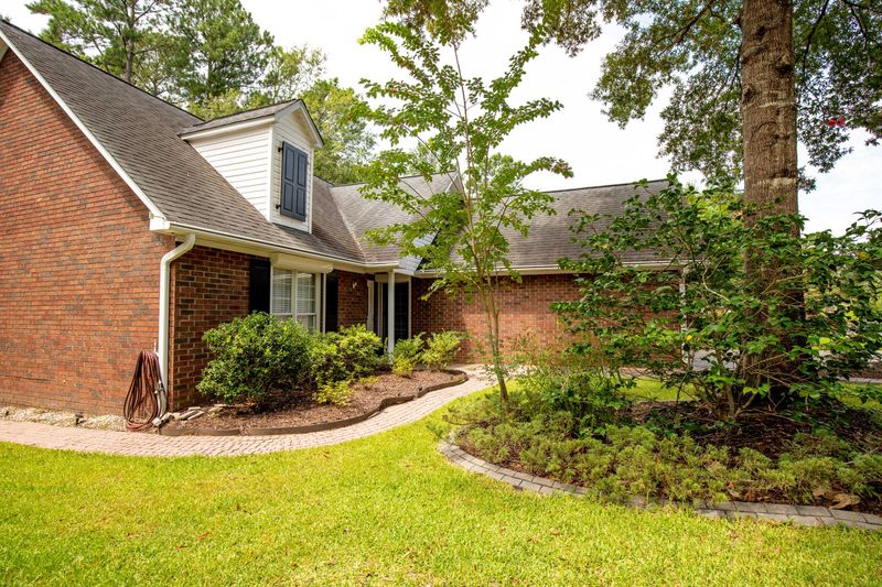 103 Olympic Club Dr, Summerville, SC 29483