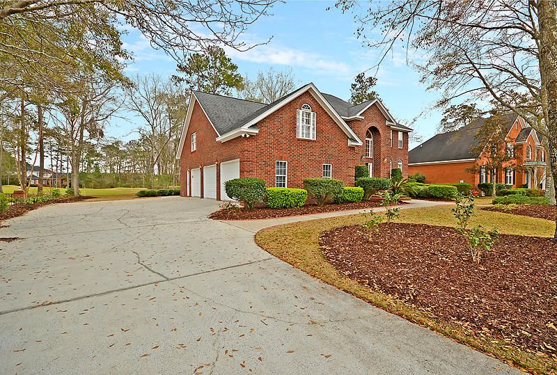 4412 Club Course Dr, North Charleston, SC 29420