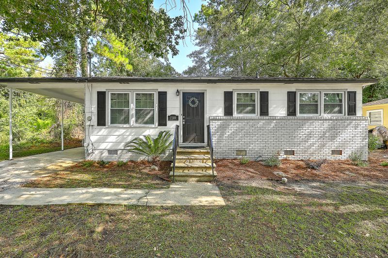 1544 Larry St, North Charleston, SC 29406