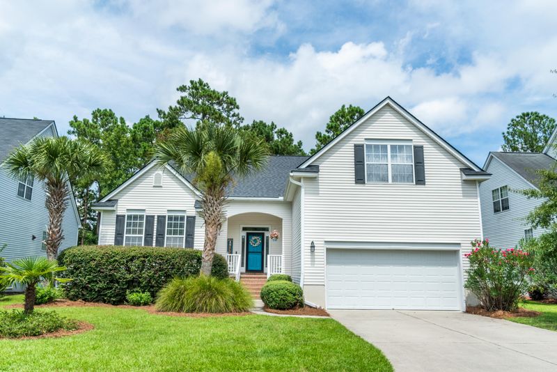 1917 Palmetto Isle Dr, Mount Pleasant, SC 29466