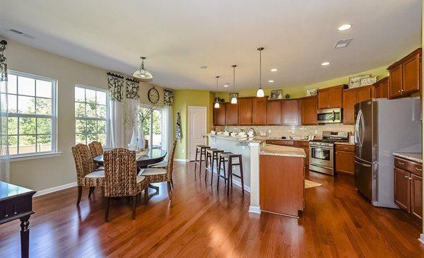 418 Squire Pope Rd, Summerville, SC 29486