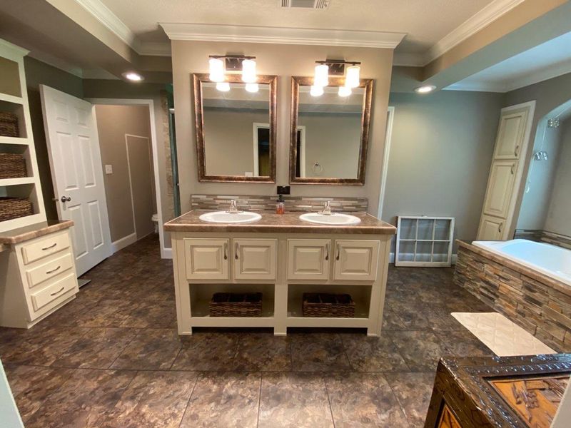 906 SW Railroad Ave, Saint George, SC 29477