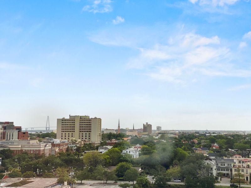14 Lockwood Dr #10-A, Charleston, SC 29401