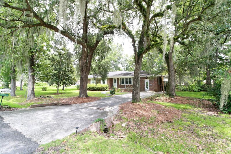 1016 Albert Storm Ave, Moncks Corner, SC 29461