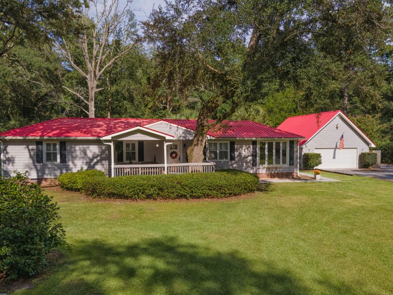 1022 Sunnybrook Dr, Johns Island, SC 29455