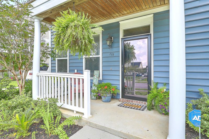 116 Scrapbook Ln, Summerville, SC 29483
