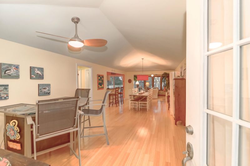 58 Twin Oaks Ln, Isle Of Palms, SC 29451