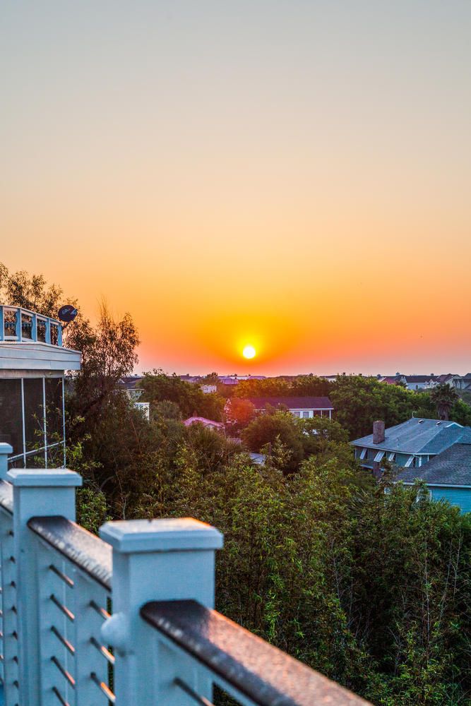 302 Carolina Blvd, Isle Of Palms, SC 29451