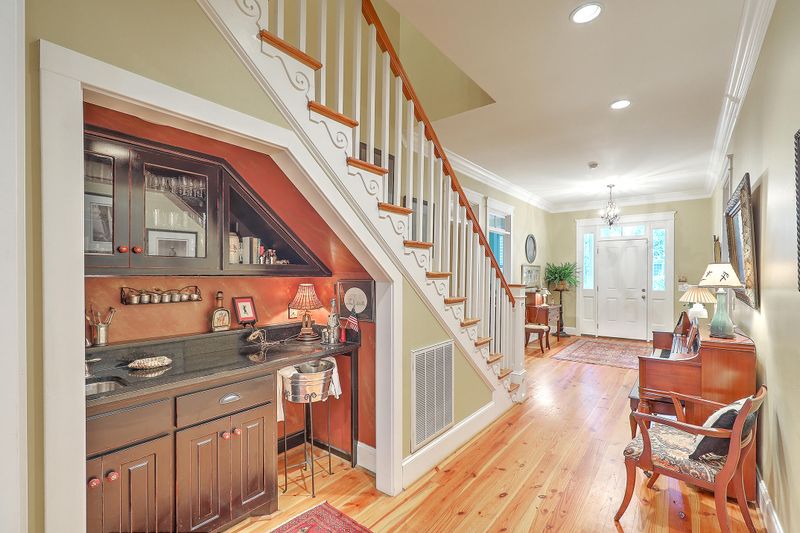 205 Beaufort St, Summerville, SC 29483