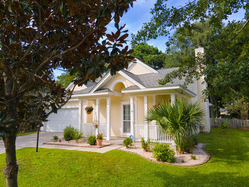 340 Rice Bay Dr, Mount Pleasant, SC 29464
