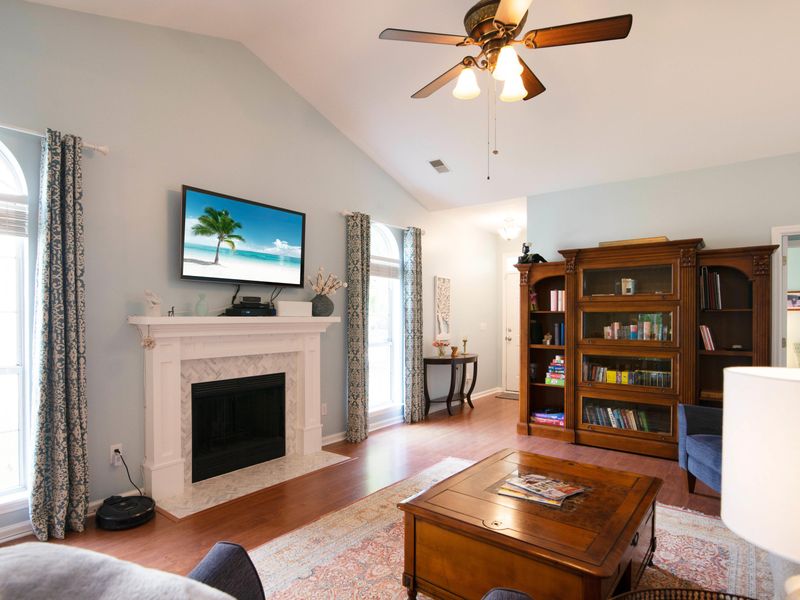 340 Rice Bay Dr, Mount Pleasant, SC 29464