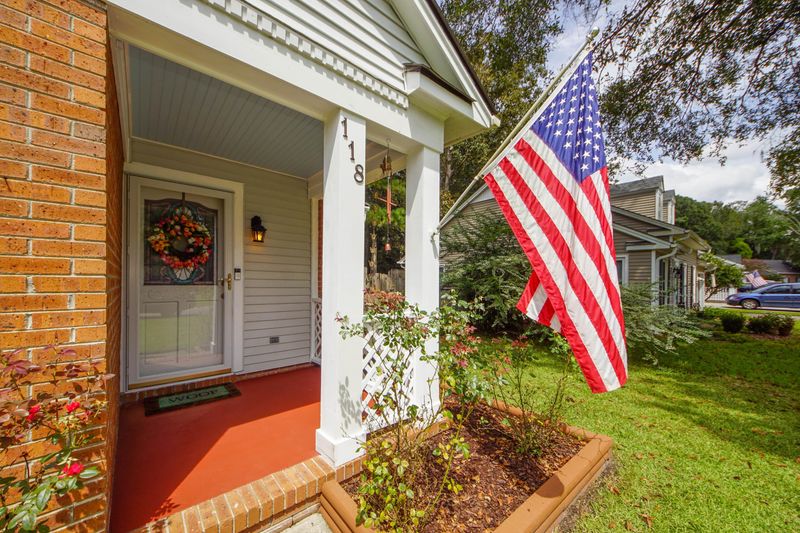 118 Orchard Ct, Summerville, SC 29485