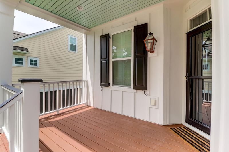 1945 Clay Ln, Charleston, SC 29414