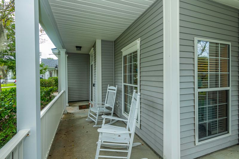 380 Twelve Oak Dr, Charleston, SC 29414