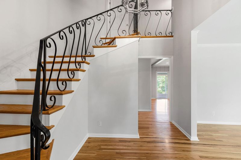 355 Confederate Cir, Charleston, SC 29407