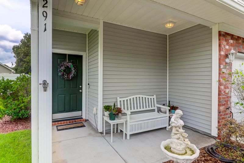 1291 Fenwick Plantation Rd, Johns Island, SC 29455