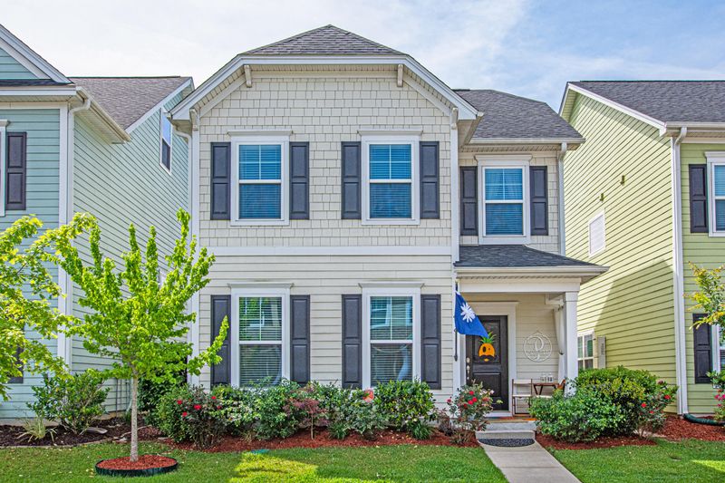 419 Forsythia Ave, Summerville, SC 29483