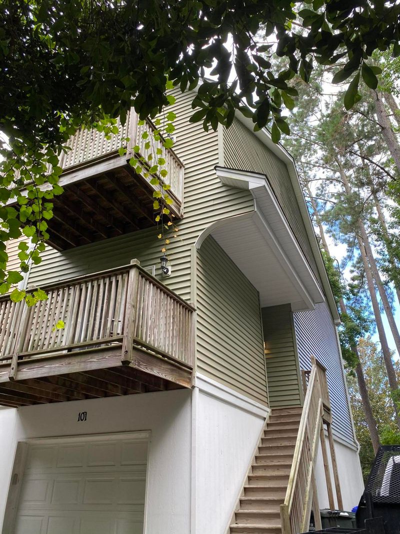 949 E Est #101, Charleston, SC 29414
