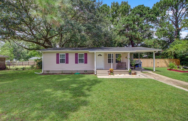 1678 Mepkin Rd, Charleston, SC 29407