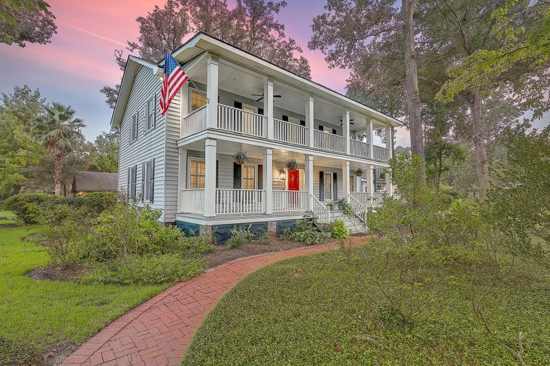 19 Hunters Forest Dr, Charleston, SC 29414
