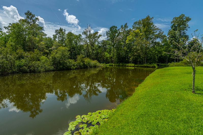 5211 Pomfret St, North Charleston, SC 29418