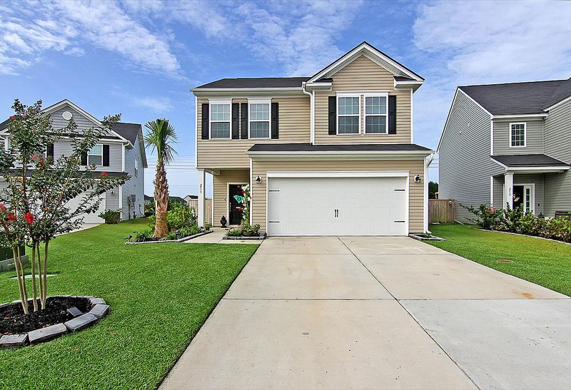 211 Firewheel Ct, Summerville, SC 29486