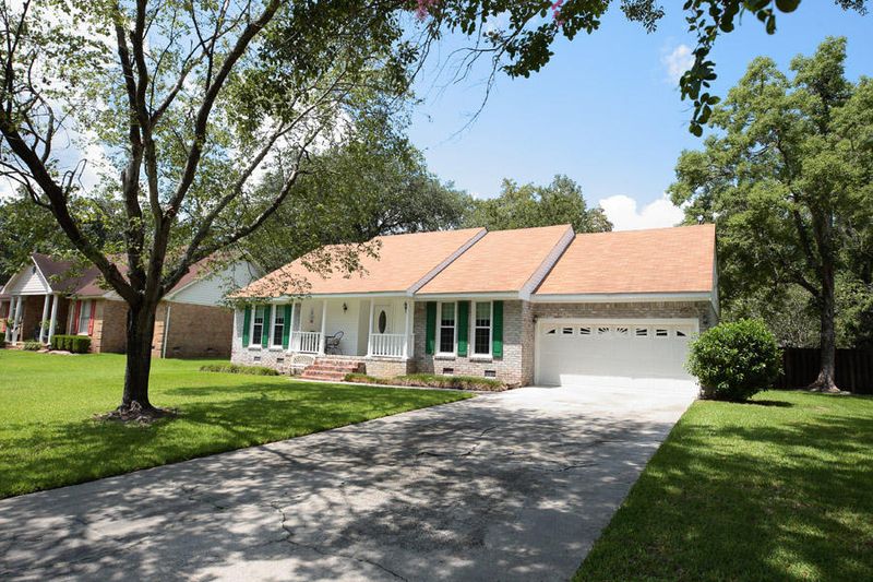 122 Botany Bay Blvd, North Charleston, SC 29418