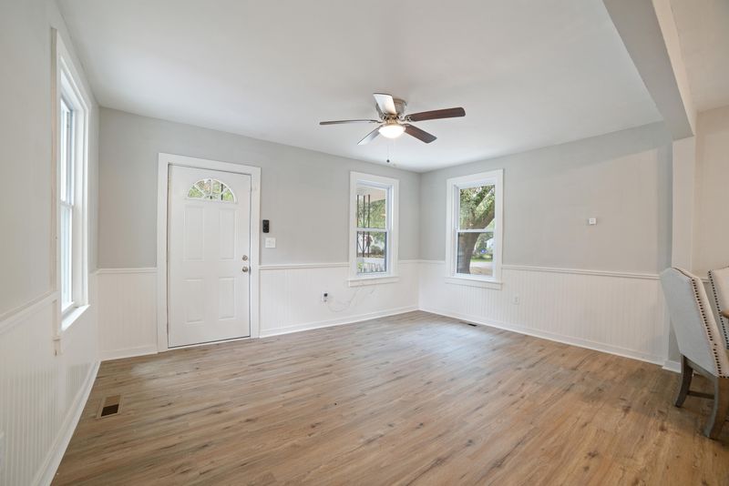 2655 Poplin Ave, North Charleston, SC 29405