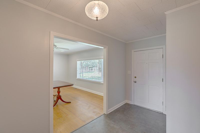 1528 Pinopolis Rd, Moncks Corner, SC 29461