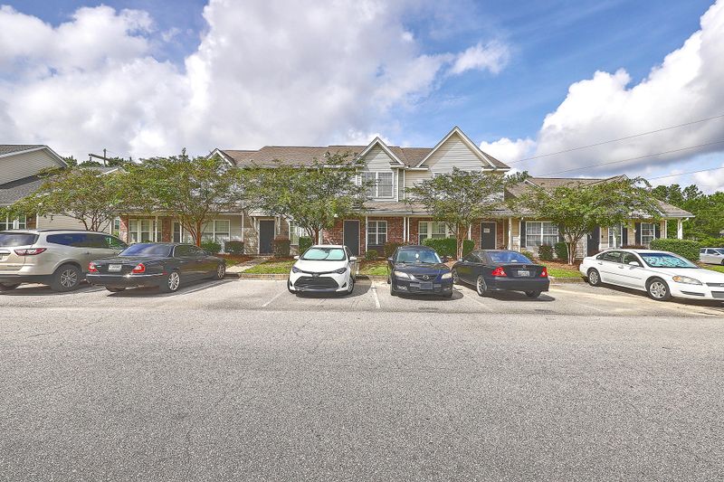 419 Truman Dr, Goose Creek, SC 29445