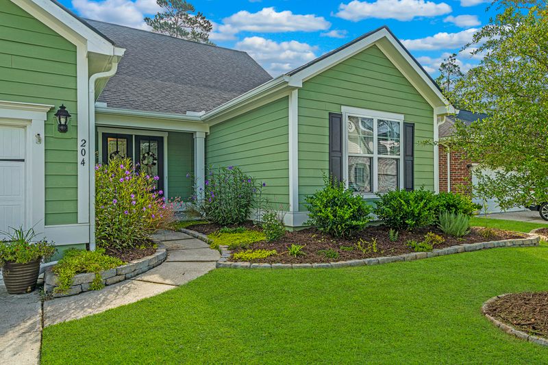 204 Kilarney Rd, Summerville, SC 29483