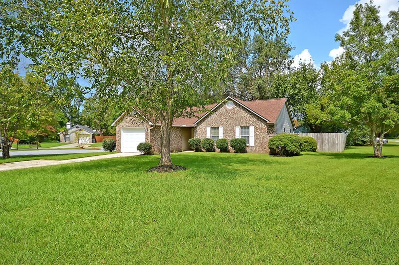 8592 Allatoona Ct, North Charleston, SC 29406