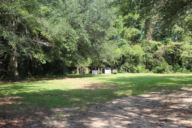 1295 Sc 45, Mcclellanville, SC 29458