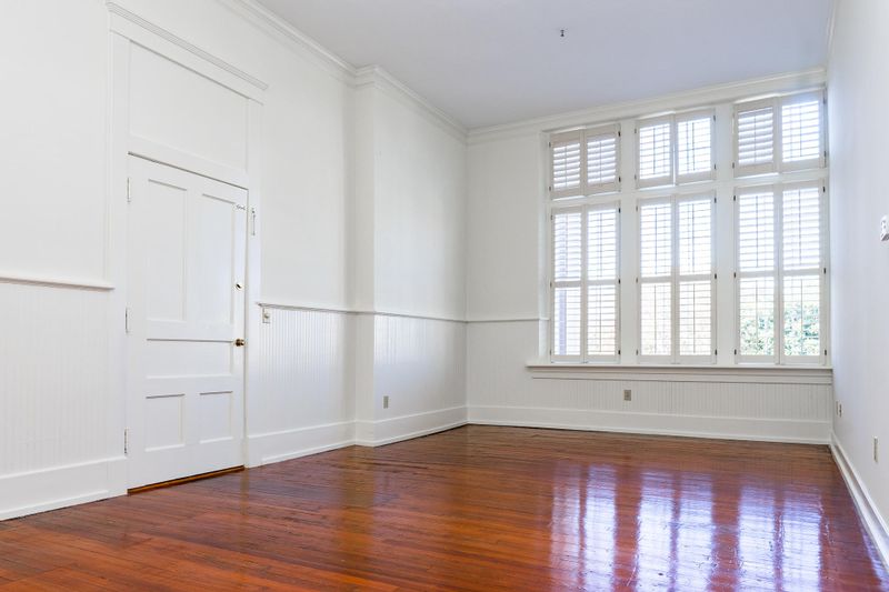 67 Legare St #308, Charleston, SC 29401