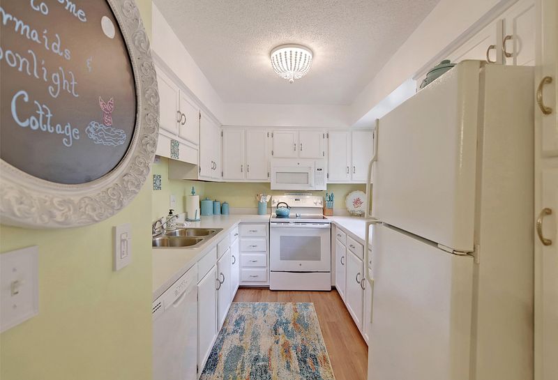 1131 Summer Wind Ln, Seabrook Island, SC 29455