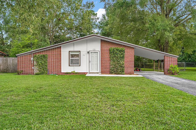 27 Plainfield Ave, Goose Creek, SC 29445