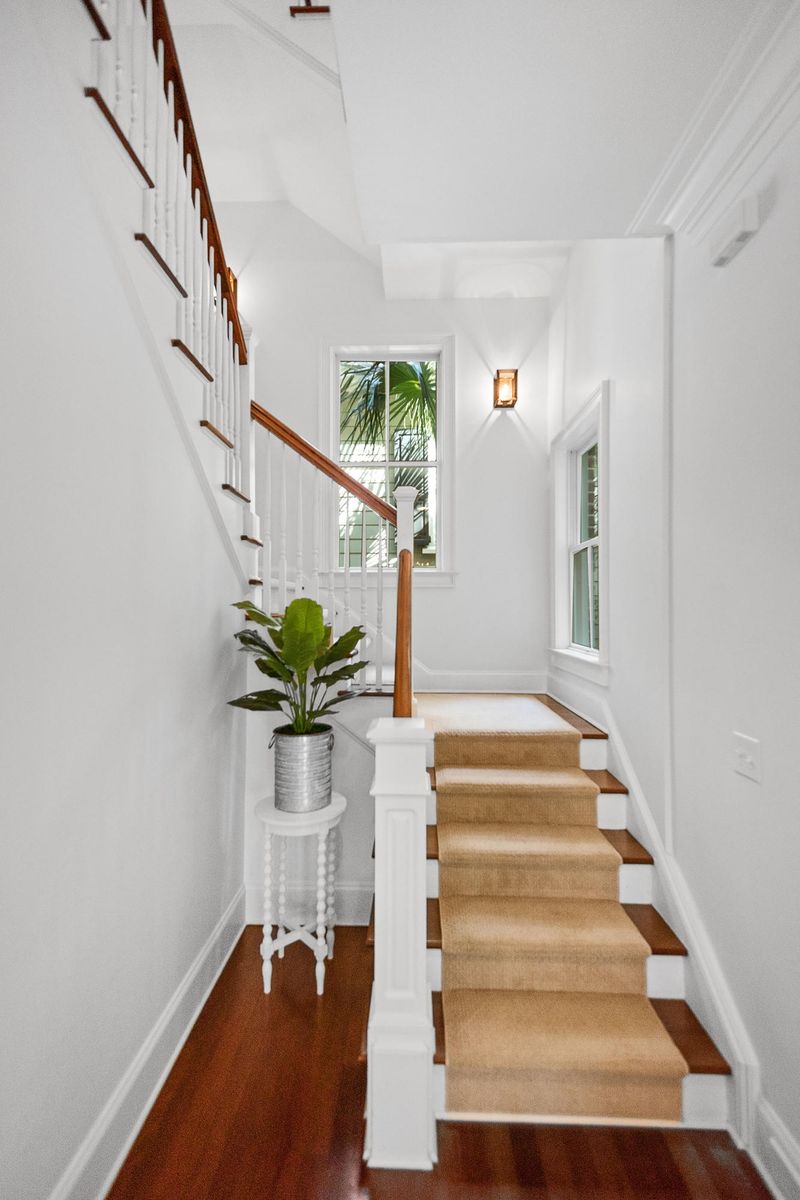 243 Delahow St, Charleston, SC 29492