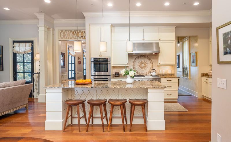 16 Edenton Rd, Mount Pleasant, SC 29464