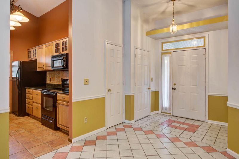 254 Two Hitch Rd, Goose Creek, SC 29445