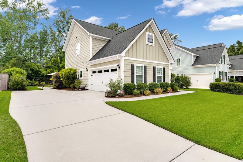 1957 Blue Bayou Blvd, Johns Island, SC 29455