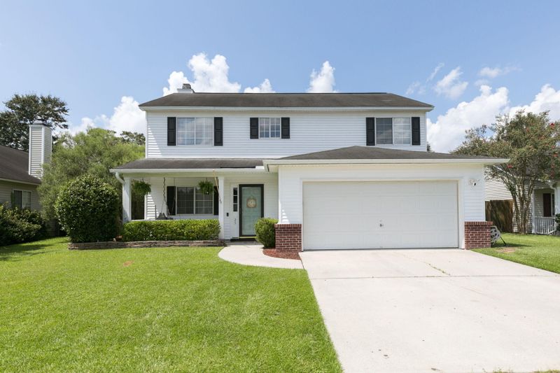 25 Regency Oaks Dr, Summerville, SC 29485