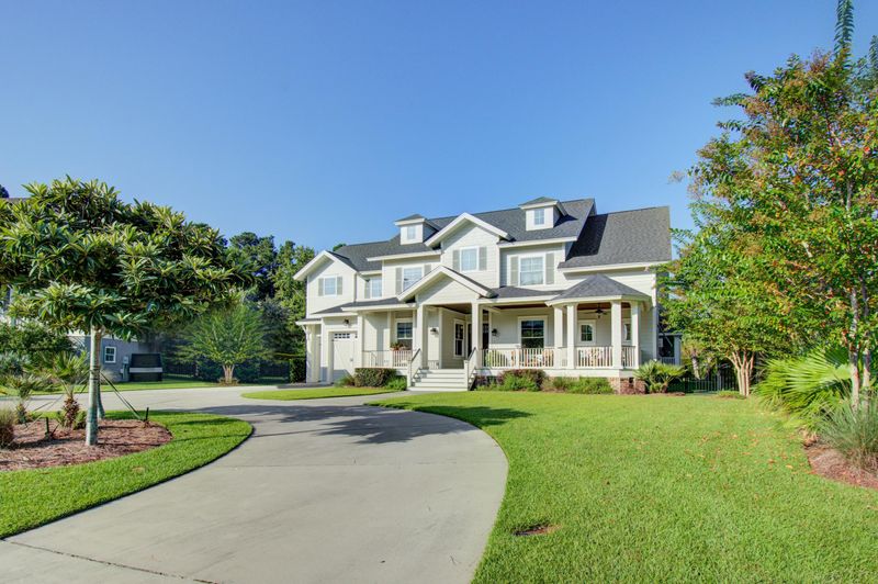 2904 Yachtsman Dr, Mount Pleasant, SC 29466