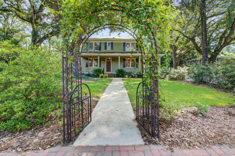 315 W Carolina Ave, Summerville, SC 29483