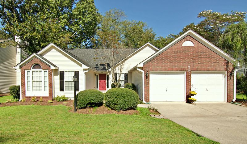 103 N Pembroke Dr, Goose Creek, SC 29445