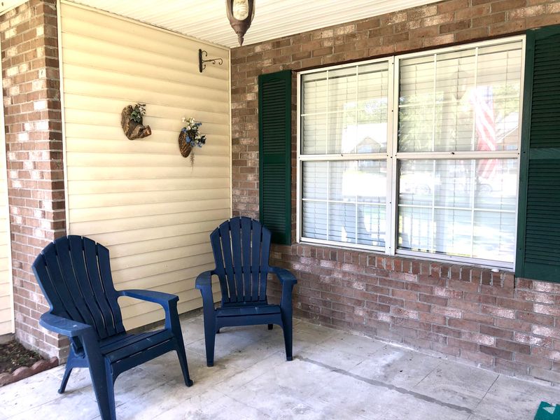 9620 N Cardinal Dr, Ladson, SC 29456